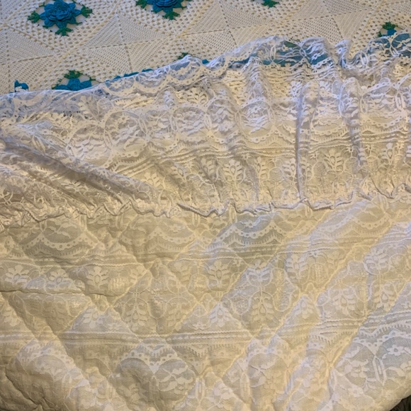 Unique one of a kind Beautiful vintage handmade crochet bed spread blanket - Picture 5 of 7